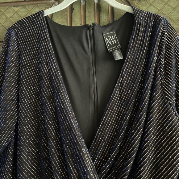 Nightway 18W black blue and gold shimmer stretch gown - Picture 4 of 5